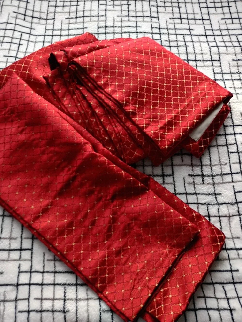 LOT OF FOUR 87x17 Red Diamond Gold Stitching Pattern Valance Curtains